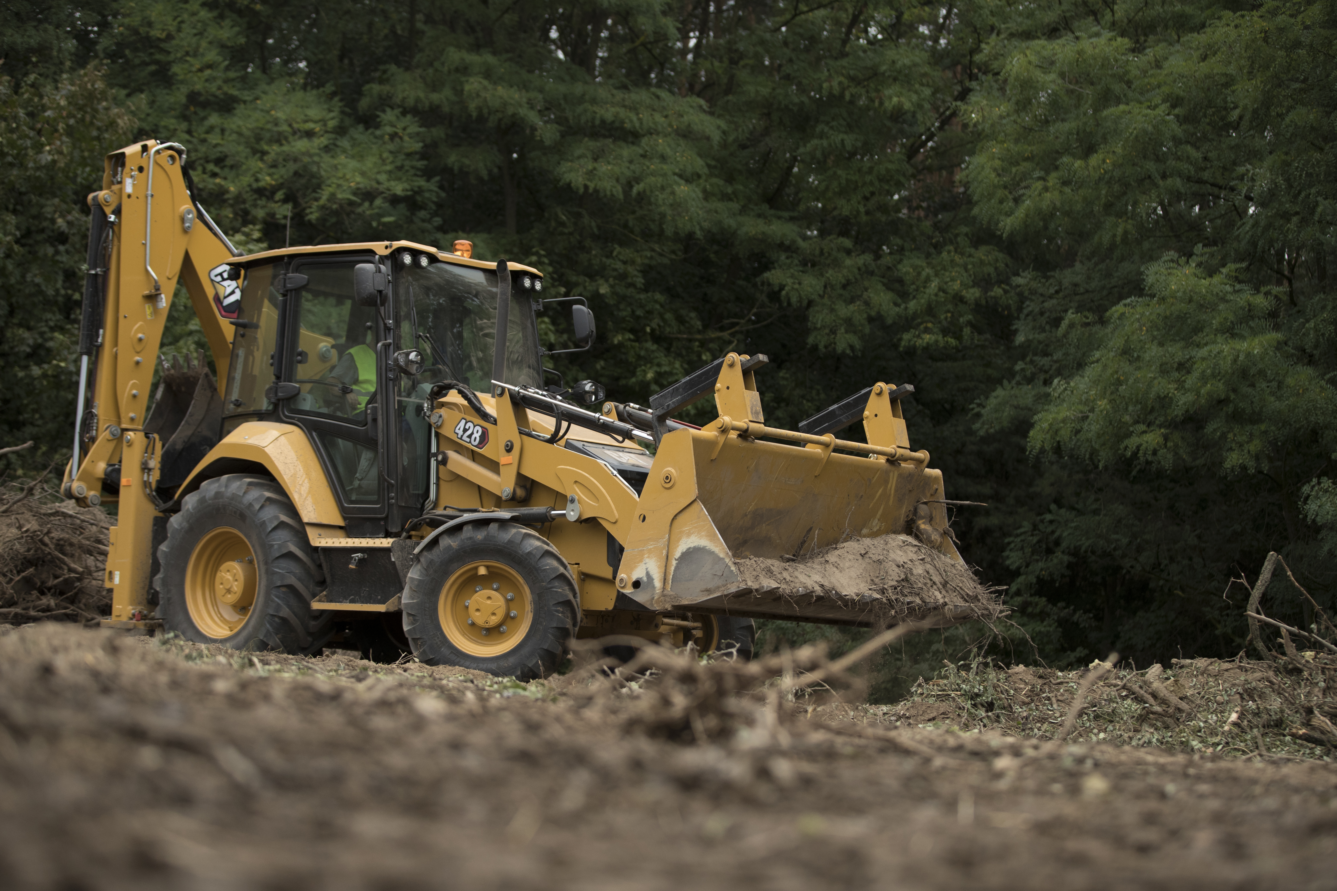 ЭКСКАВАТОРЫ-ПОГРУЗЧИКИ